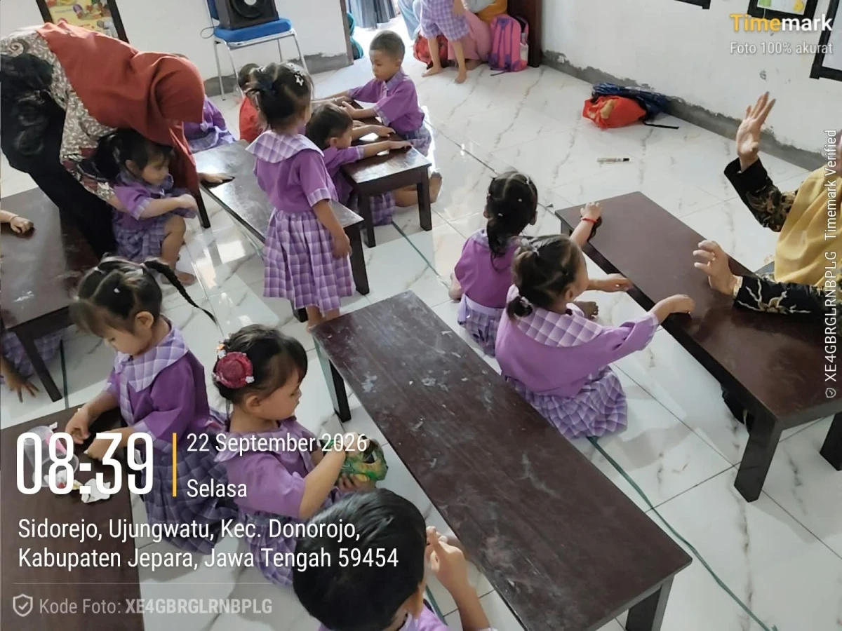 PEMBELAJARAN DI POS PAUD MUTIARA HATI UJUNGWATU