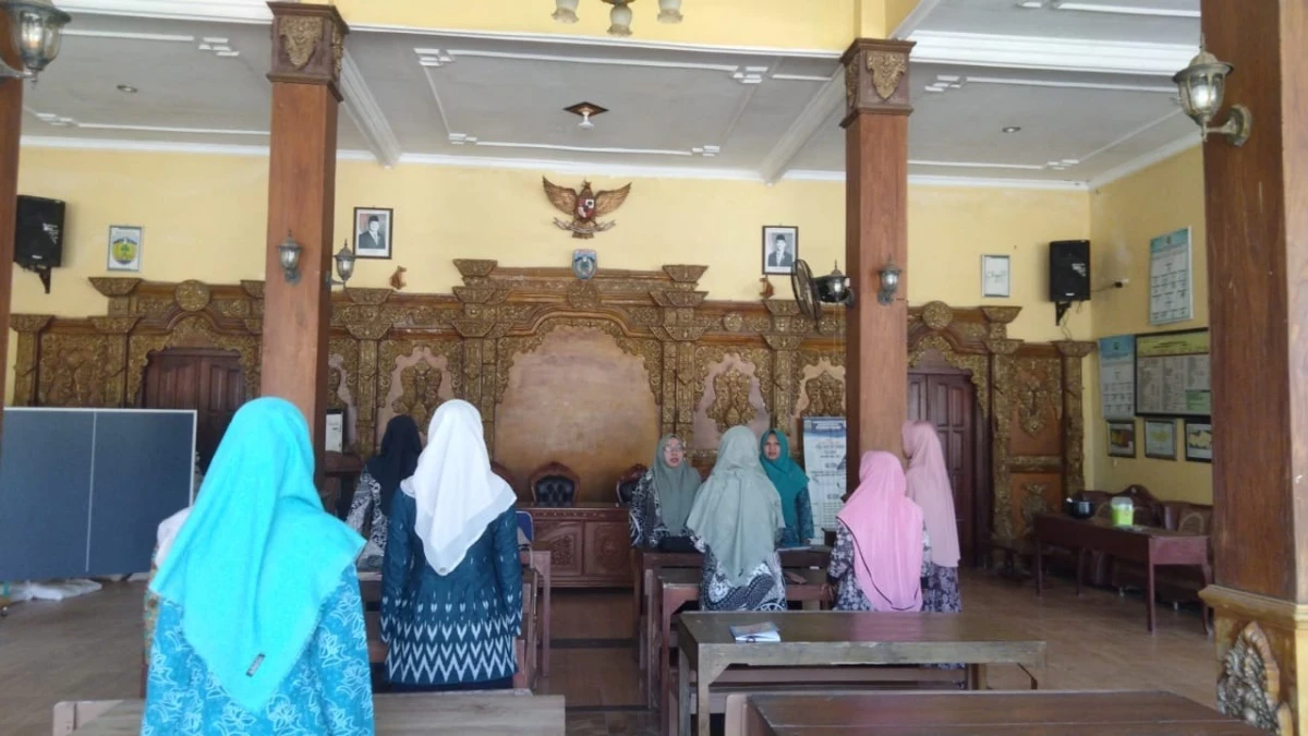 PERTEMUAN RUTIN PKK DESA PLAJAN