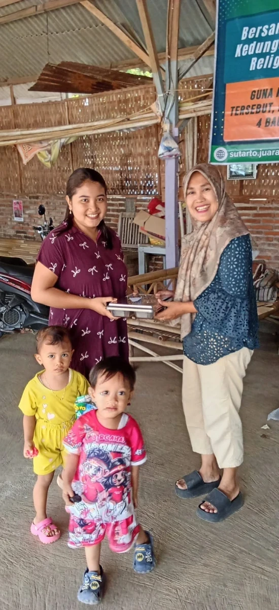 PEMBAGIAN MBG BAGI IBU HAMIL DAN BALITA DI POS PANDAN 1 DESA KEDUNGCINO