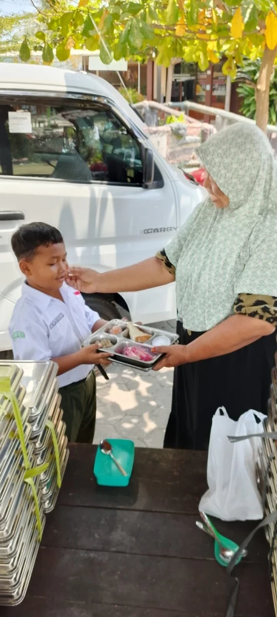 Sehat Sejak Dini, Ceria Bersama MBG