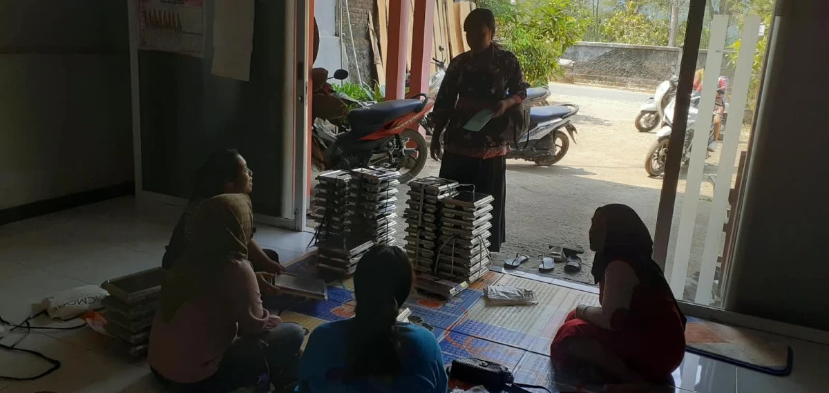 MAKANAN BERGIZI GRATIS