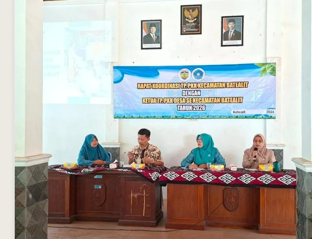 Rakor TP. PKK Kecamatan dengan Ketua TP. PKK se Kecamatan Batealit.  