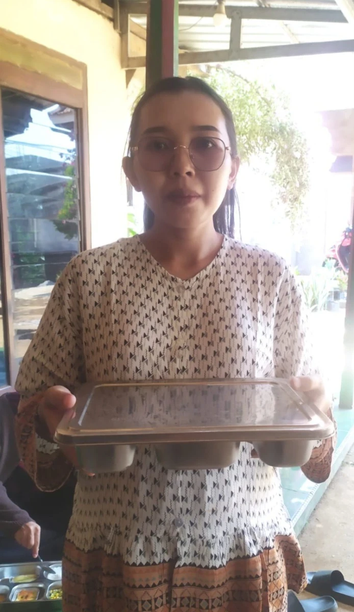 Distribusi Program MBG untuk Bumil, Busui, dan Balita di Posyandu Harapan 6 RW 07 Karanggondang