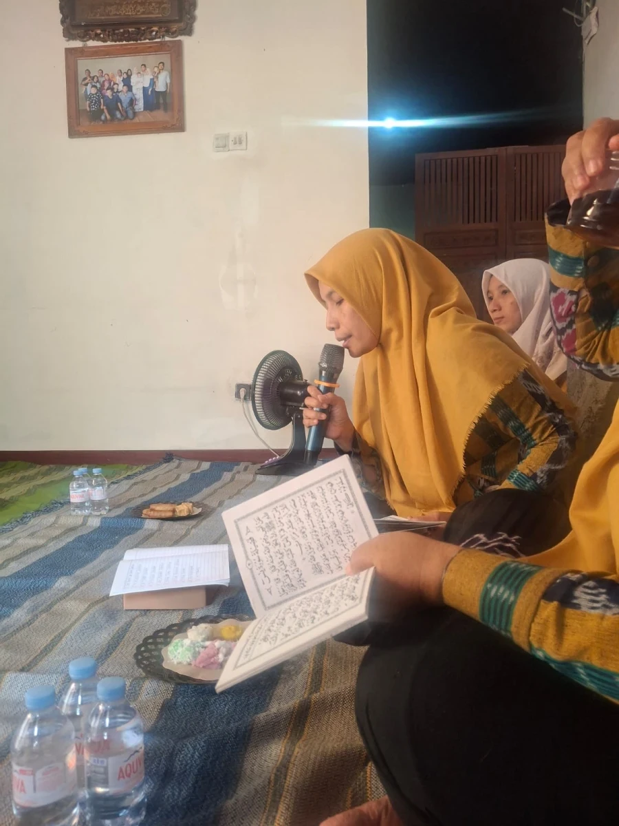PERTEMUAN RUTIN PKK RT 2 RW 3 TAHUNAN