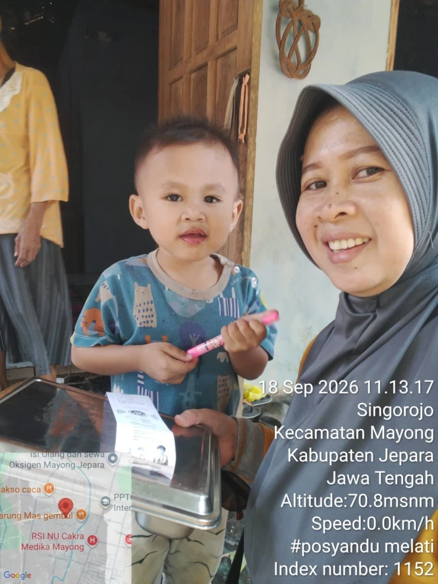Pastikan Nutrisi Terpenuhi, Kader Posyandu Melati Mayong Bagikan MBG Balita