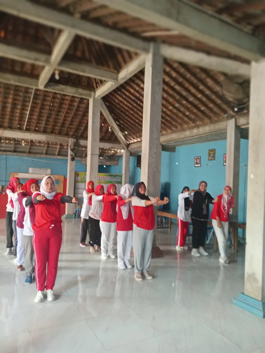 SOSIALISASI KELUARGA SADAR SEHAT