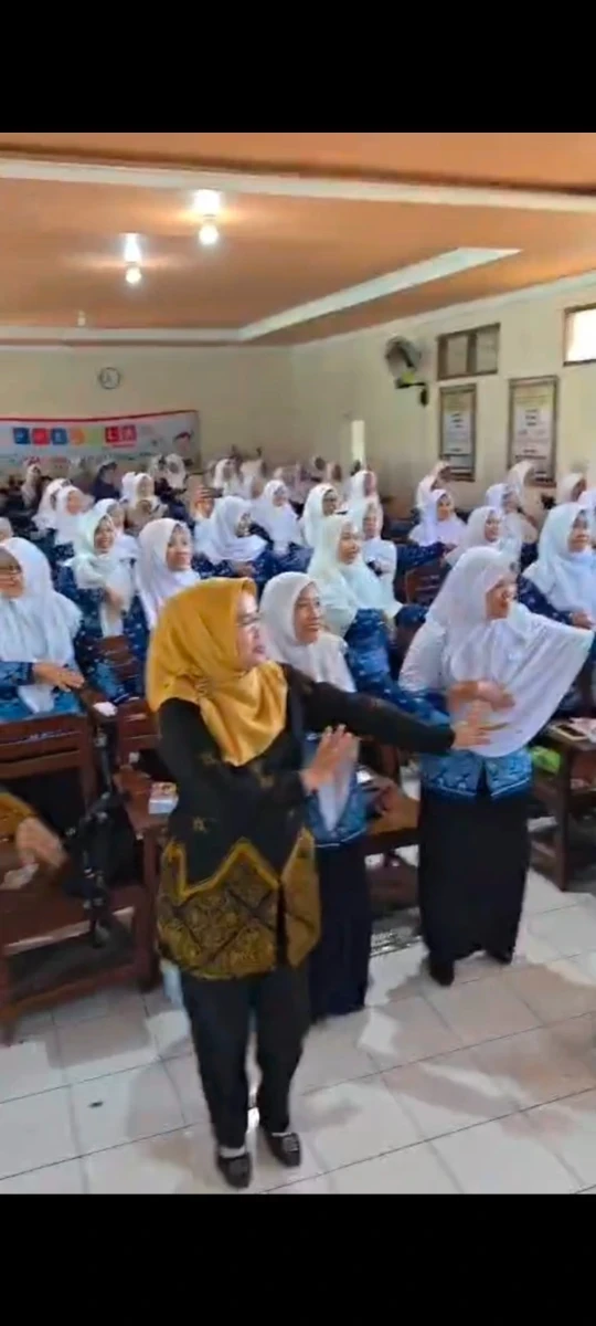 Ice breaking tarian Hawai 