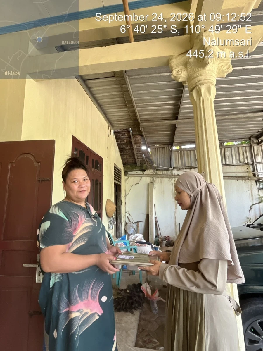 Pemberian pmt bagi ibu hamil  didukuh Godang 