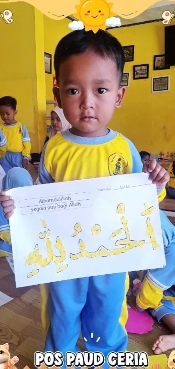 Kreativitas Cilik Mengangkut Asa: Pembelajaran Kolase Seru di Pos PAUD Ceria Karanggondang