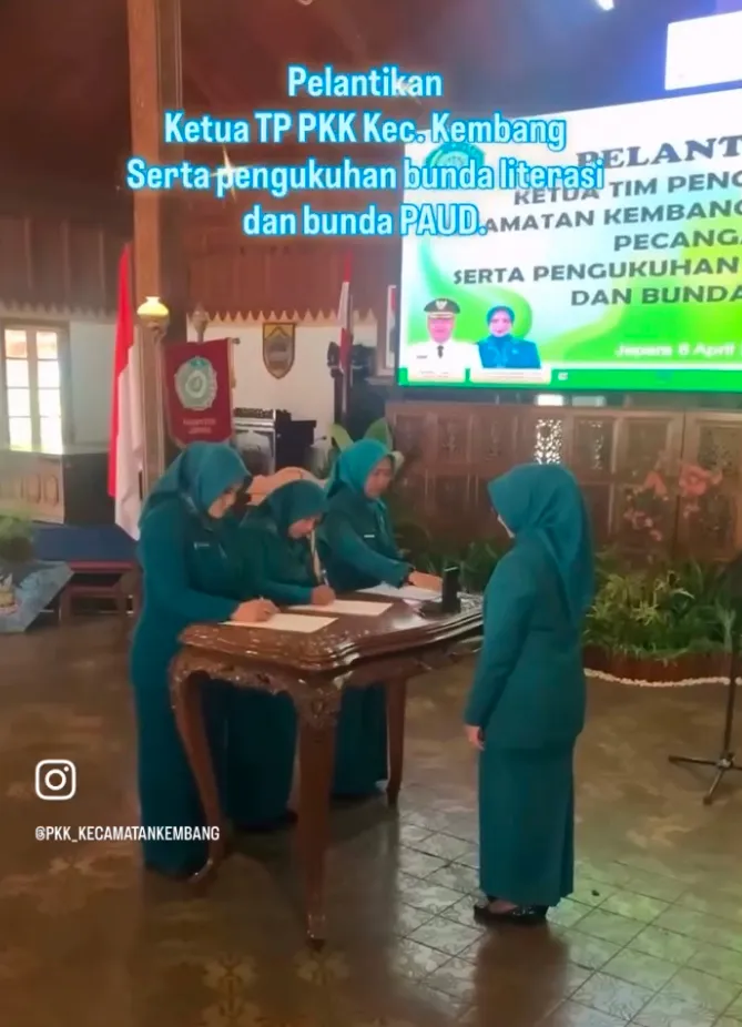 Pelantikan Ketua TP PKK Kecamatan Kembang dan Pengukuhan Bunda PAUD, Bunda Literasi