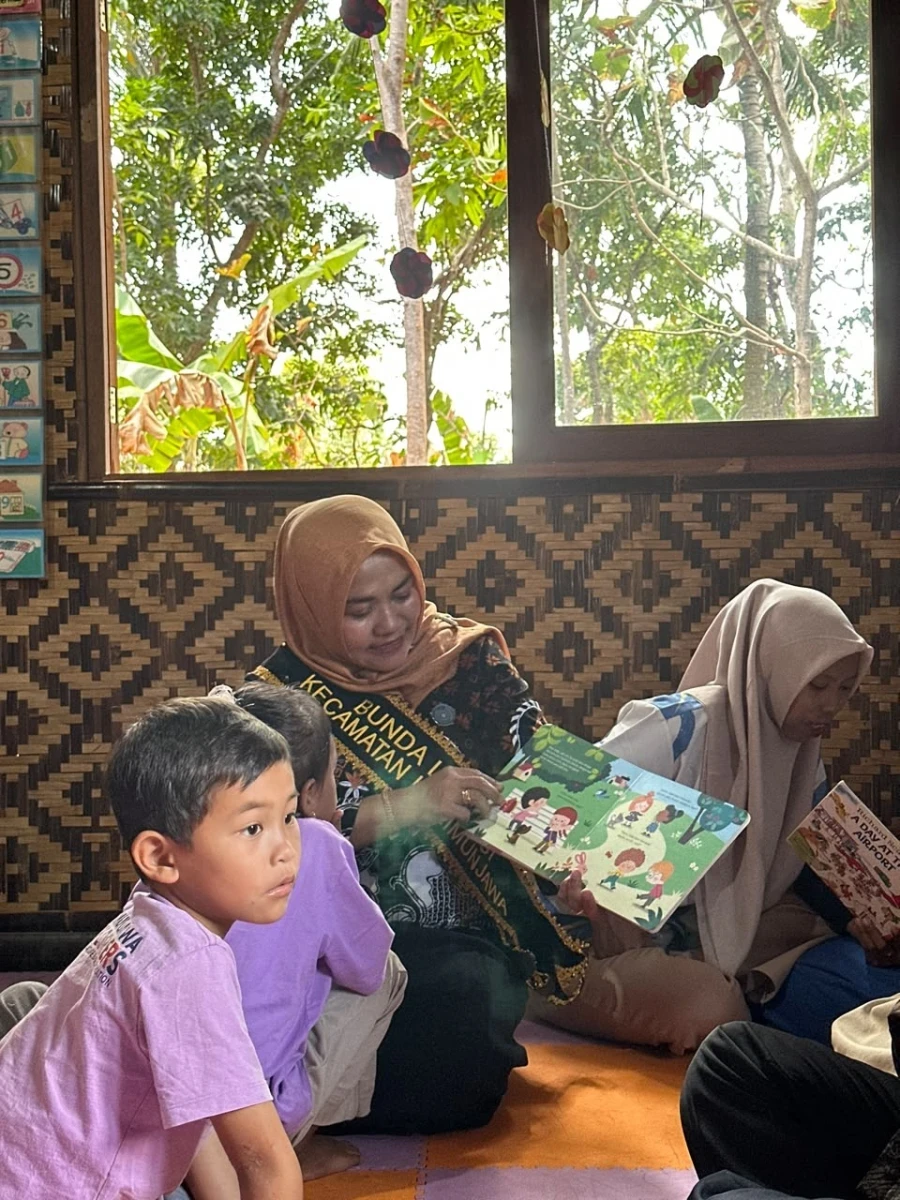 Serunya Mengenal Literasi: Membangun Kebiasaan Membaca pada Anak Usia Dini