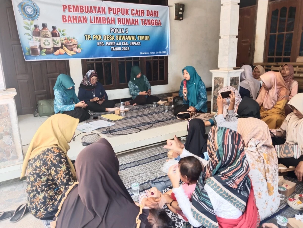 Pembuatan Pupuk Cair Dari Bahan Limbah Rumah Tangga Bersama Pokja 3 TP PKK DESA Suwawal Tmur Kecamatan Pakis Aji Kabupaten Jepara Tahun 2026