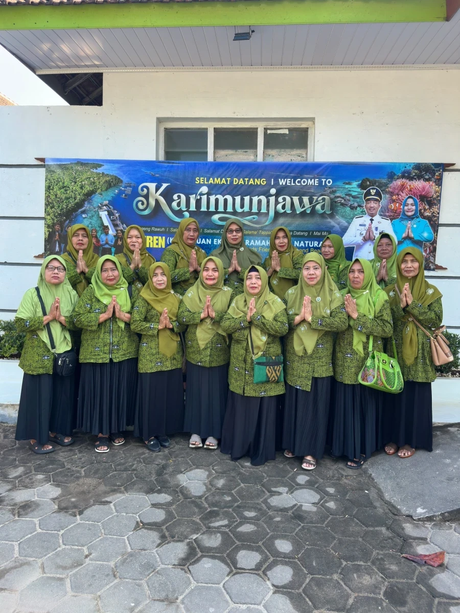 Kolaborasi TP PKK dan PAC Muslimat Kec. Karimunjawa