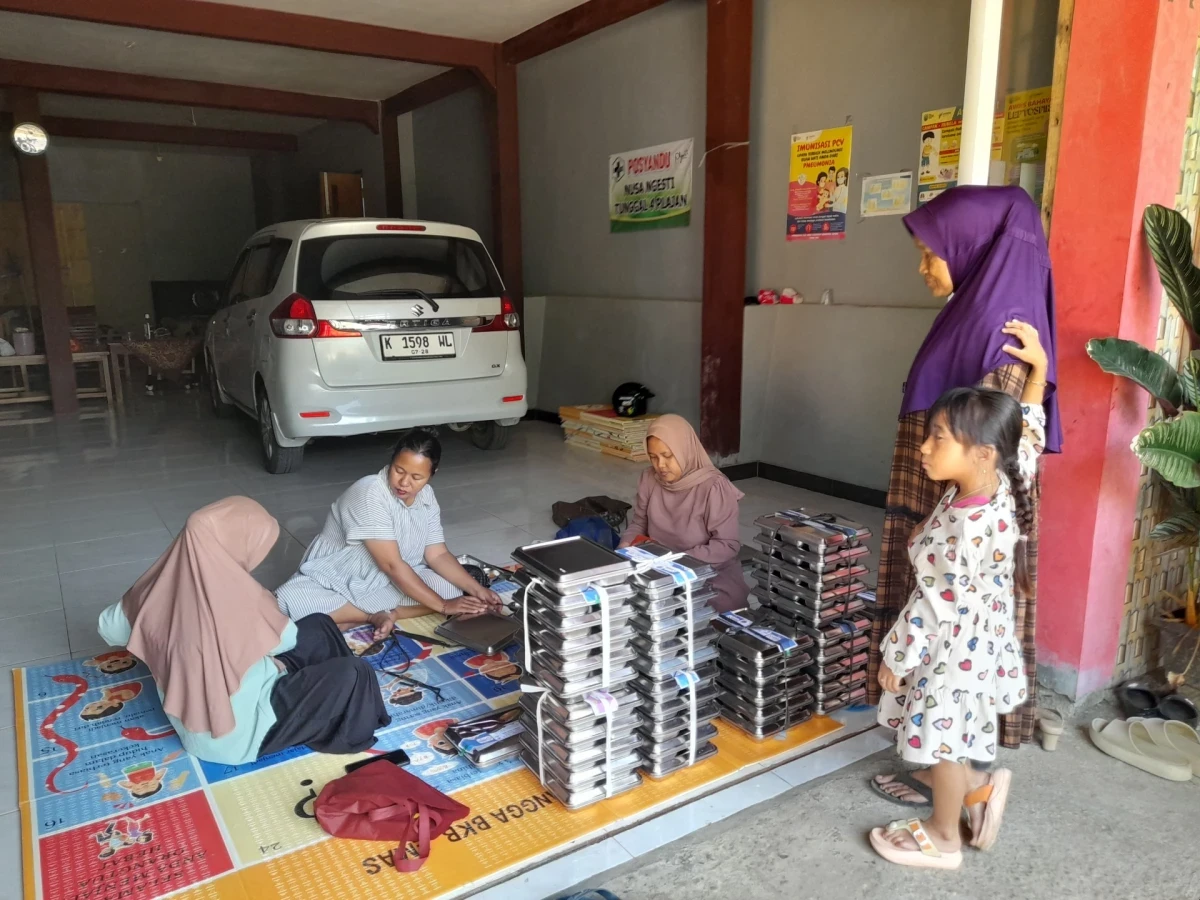 MAKANAN BERGIZI GRATIS