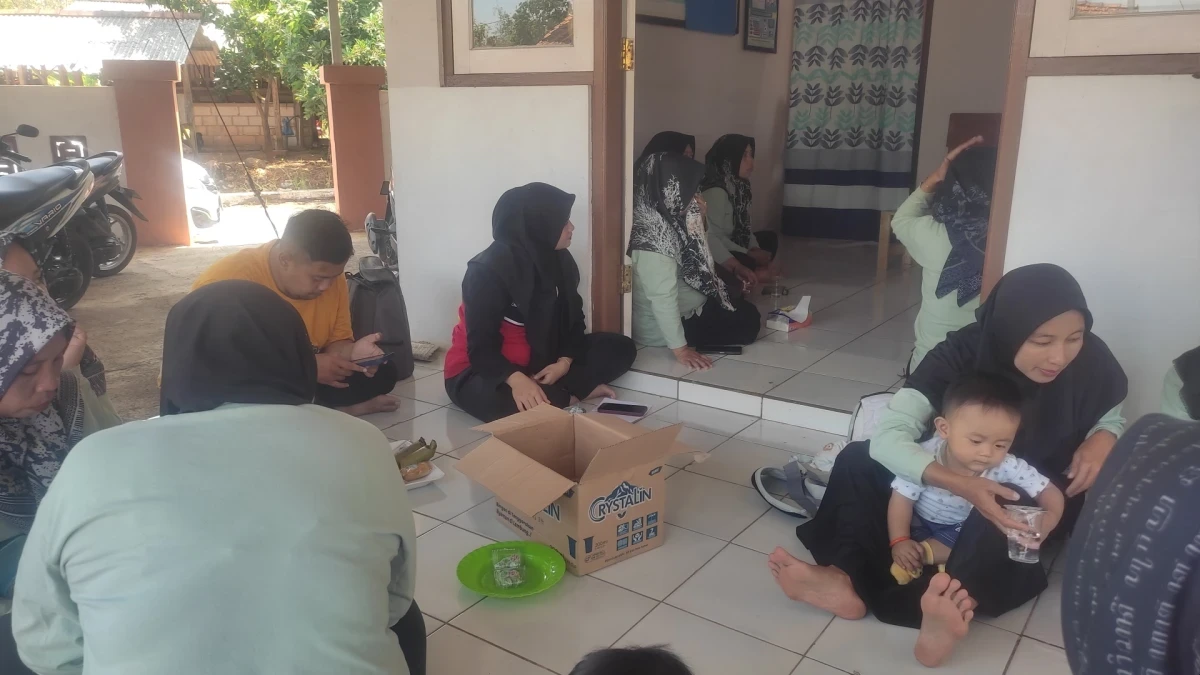 Pertemuan rutin kader se desa Jlegong