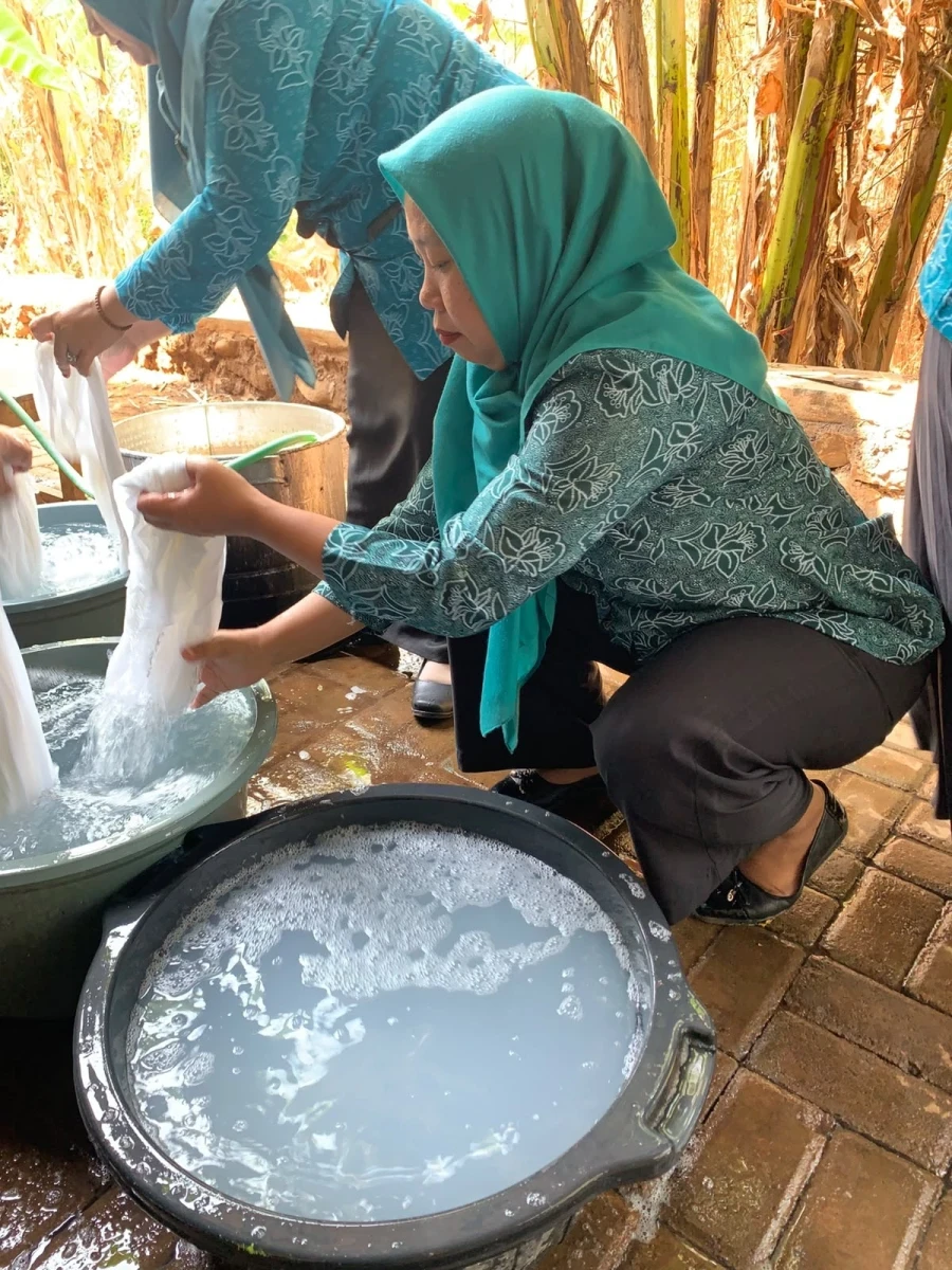 Pokja 2 TP. PKK Desa Senenan Mengikuti Pelatihan Membatik Ecoprint Teknik Steam Tahun 2026