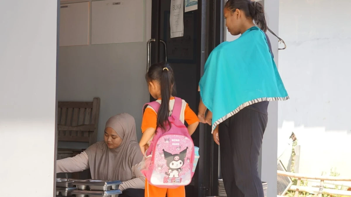 Kader Kesehatan Telukawur Salurkan Makanan Bergizi Gratis, Dukung Kesehatan Ibu dan Anak