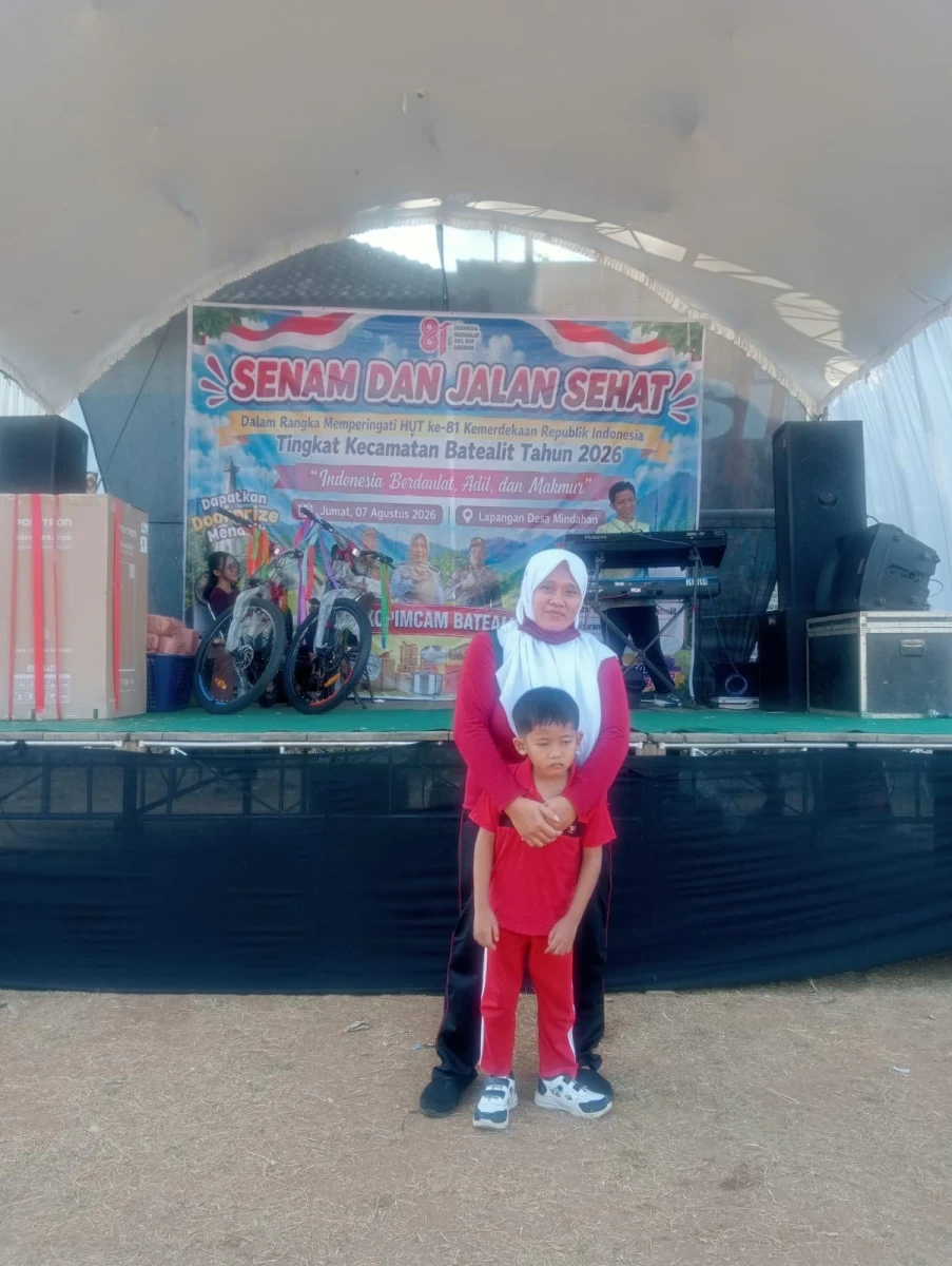 MEMPERINGATI HUT RI DI KEC. BATEALIT