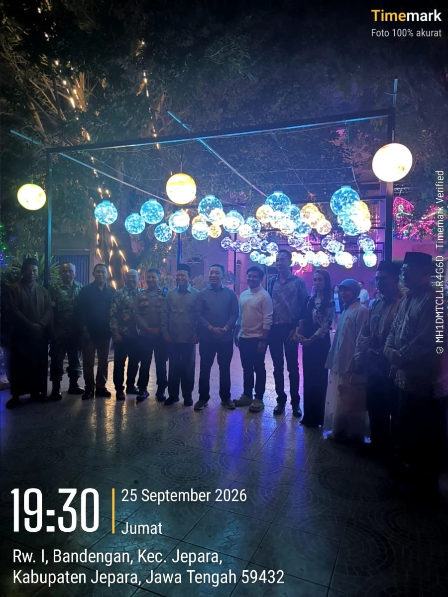 Ketua TP PKK Kecamatan Mlonggo Hadiri Penyambutan dan Peninjauan Aurora Lighting di Jepara Ourland Park