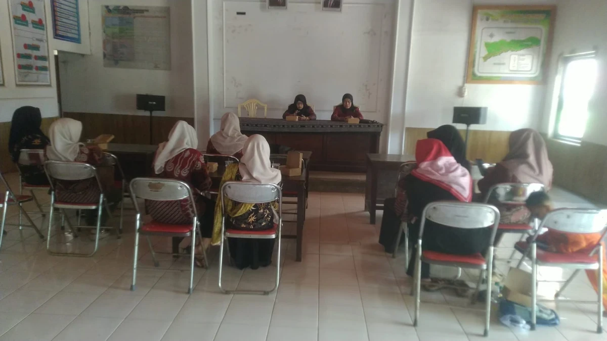 Rapat koordinasi tp PKK desa batealit
