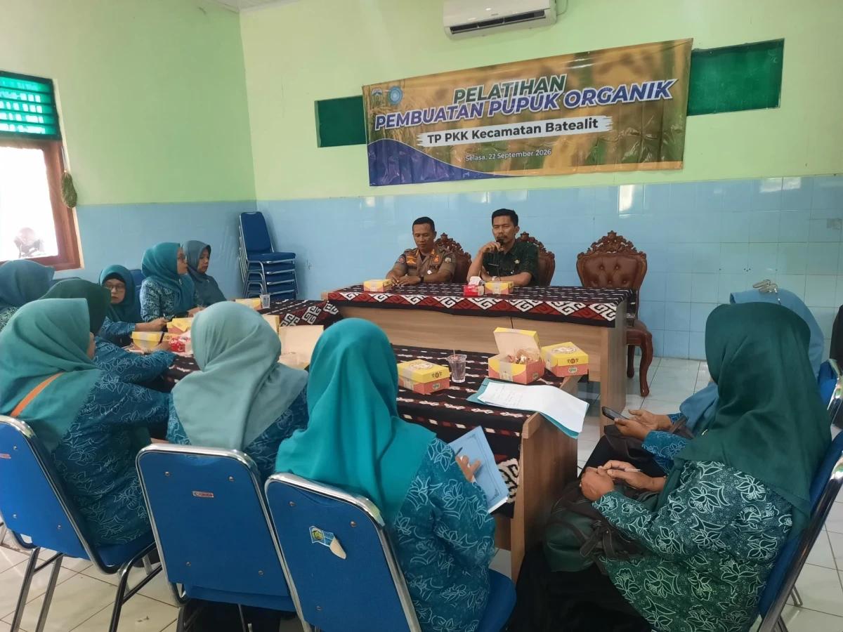 Pelatihan pembuatan pupuk organik