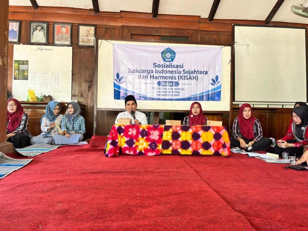 SOSIALISASI KELUARGA INDONESIA SEJAHTERA DAN HARMONIS (KISAH)