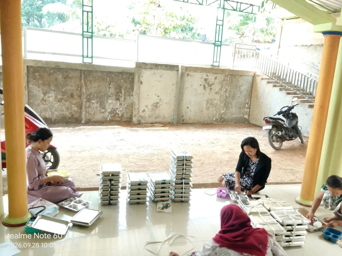 MAKANAN BERGIZI GRATIS