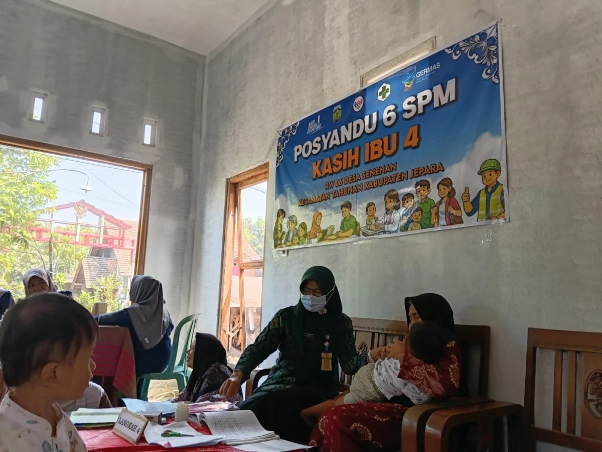 Pelayanan Posyandu di Posyandu Kasih Ibu 4 Desa Senenan