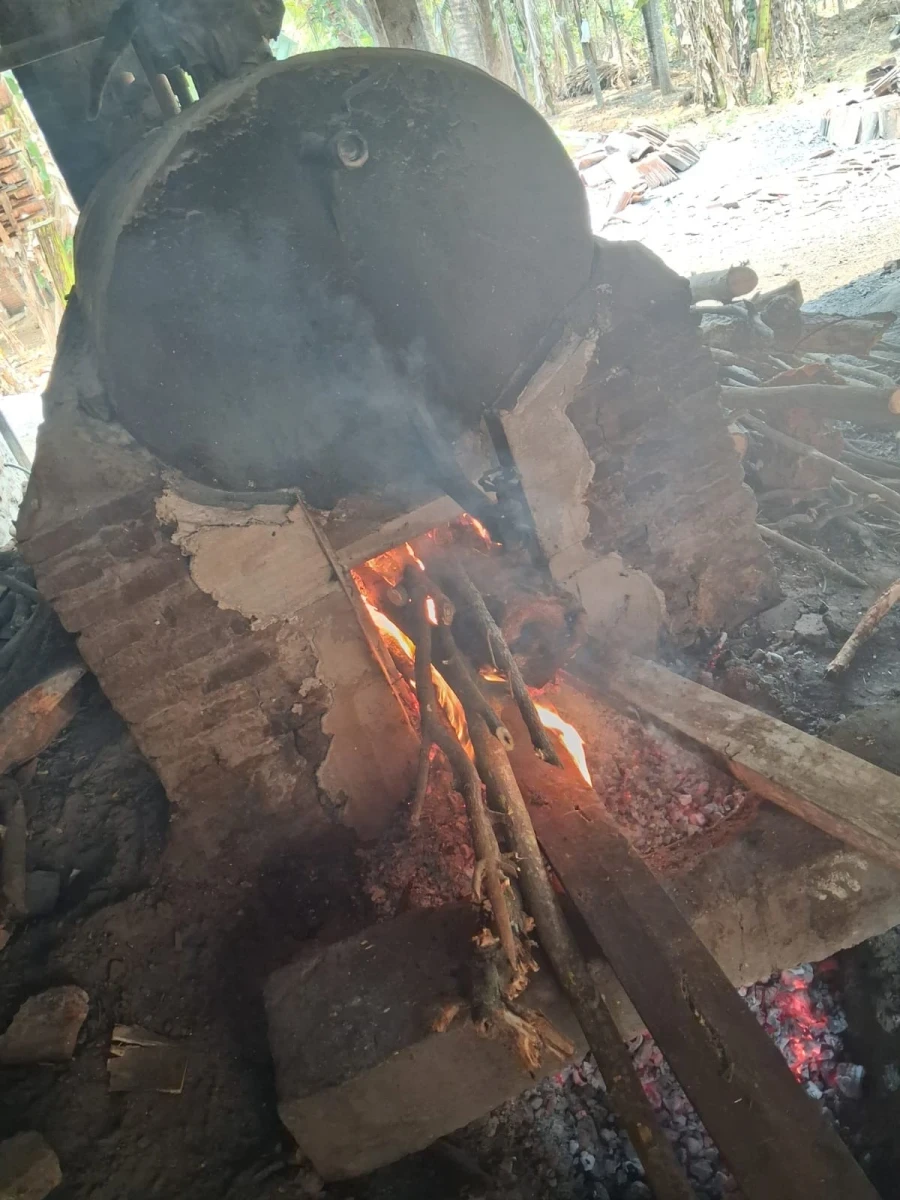 Tp PKK desa Slagi mengunjungi UMKM produksi tahu di desa slagi