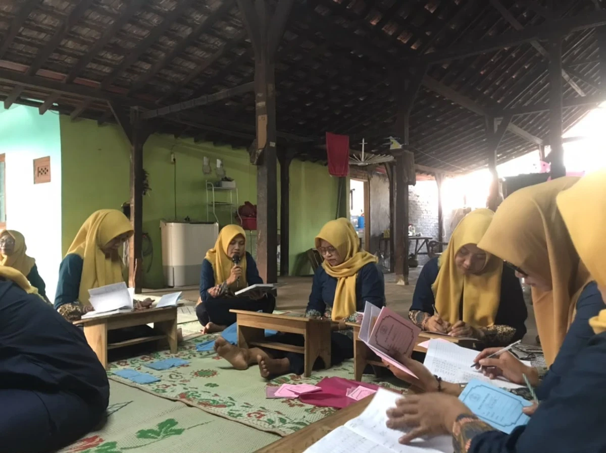 PERTEMUAN RUTIN PKK Tahunan BENDANSARI RT 02/02 BERLANGSUNG KHIDMAT DAN PENUH KEBERSAMAAN