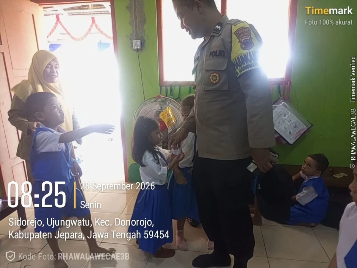POLSEK DONOROJO BEKERJASAMA DENGAN TP.PKK DESA POKJA I SOSIALISASI BULLYING ANAK