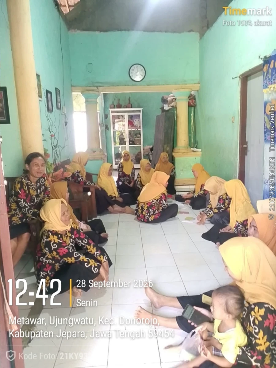 SOSIALISASI JINGLE PAAREDI DI RT 03 RW 01 DUKUH METAWAR