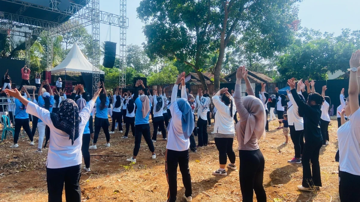 Kegiatan senam sehat di wilayah RW 06