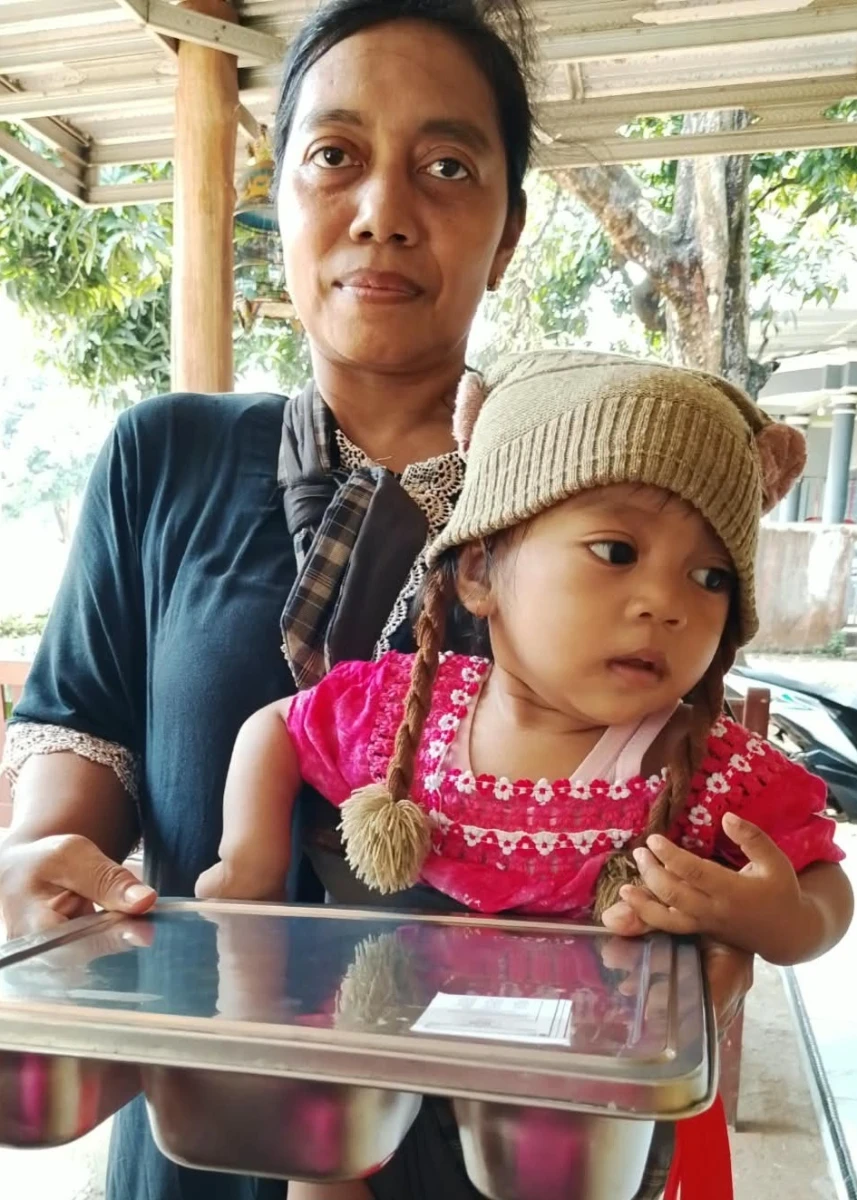 Distribusi MBG Bumil, Busui, dan Balita di Posyandu Harapan 3 Desa Karanggondang