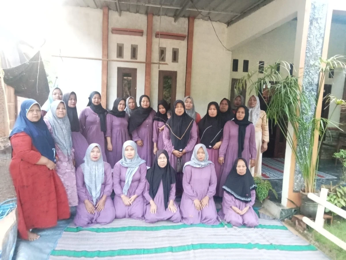 Pertemuan Rutin PKK RT Pertiwi