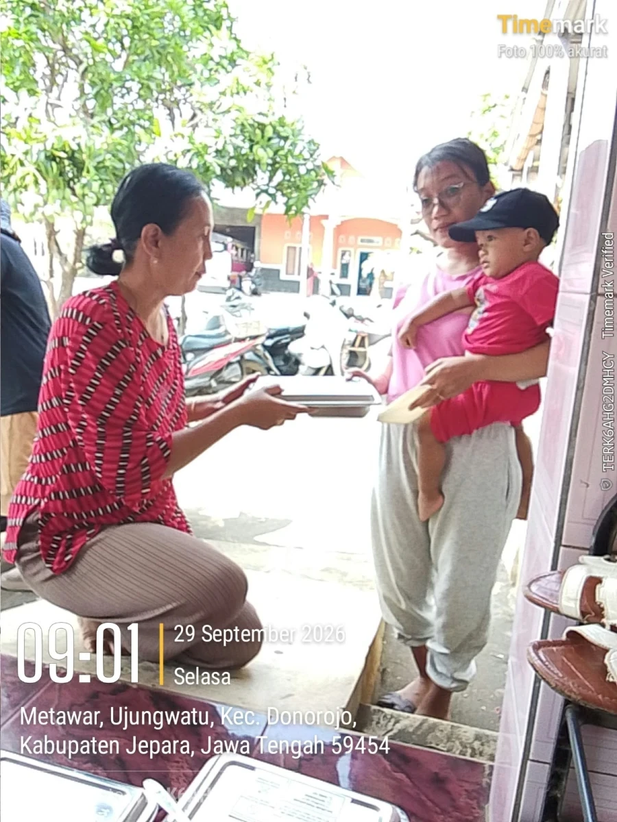 PENDISTRIBUSIAN MAKANAN BERGIZI GRATIS (MBG) DI POS 01 RW 01 METAWAR