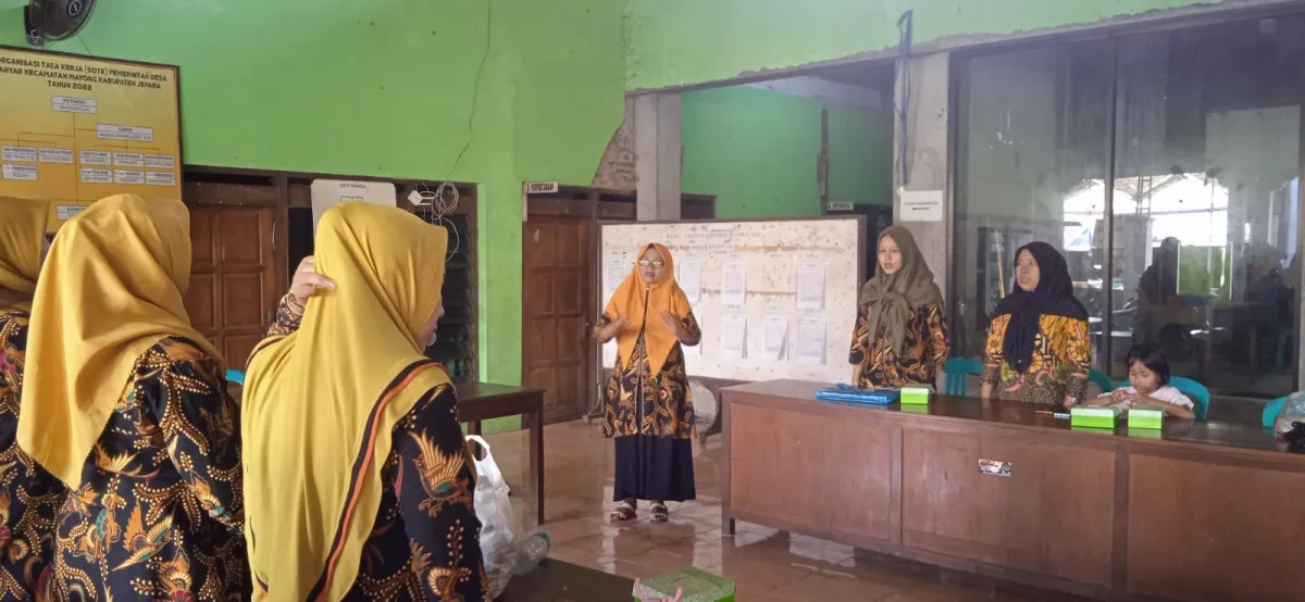 Rapat koordinasi anggota Sosialisasi Ecobrick