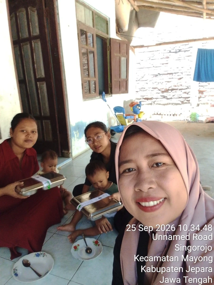 Potret Kebersamaan Warga Singorojo Saat Penyaluran MBG Balita di Posyandu Mawar Merah