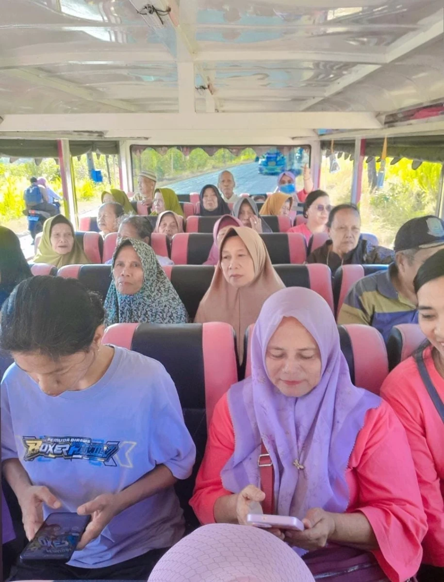 Dolan Bareng Mbah Kung lan Mbah Putri