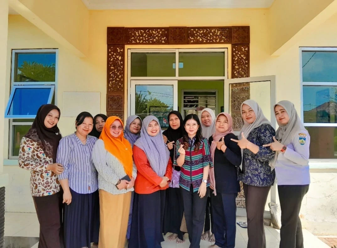 Suka cita pembagian MBG stunting Desa Dermolo