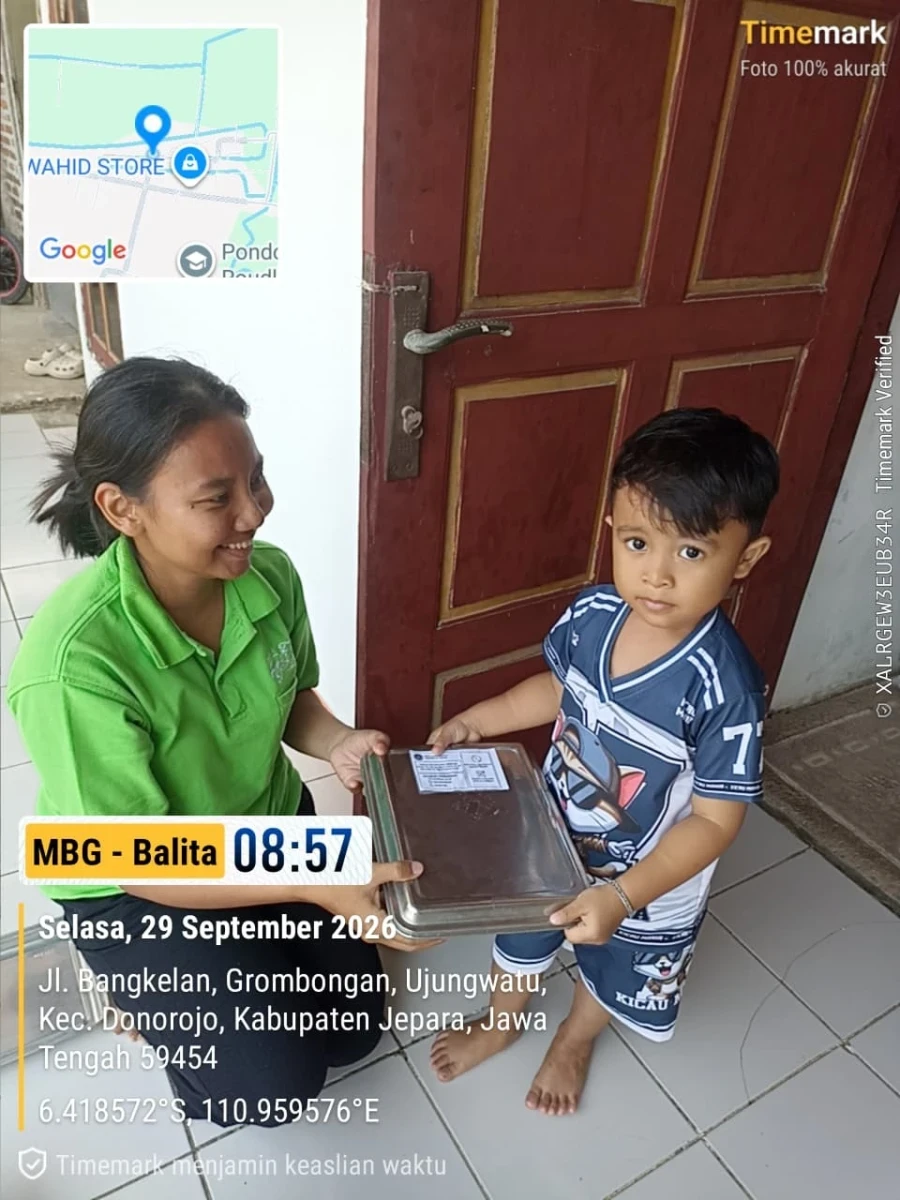 PENDISTRIBUSIAN MBG DI POS 06 RW 03 DUKUH GROBOGAN