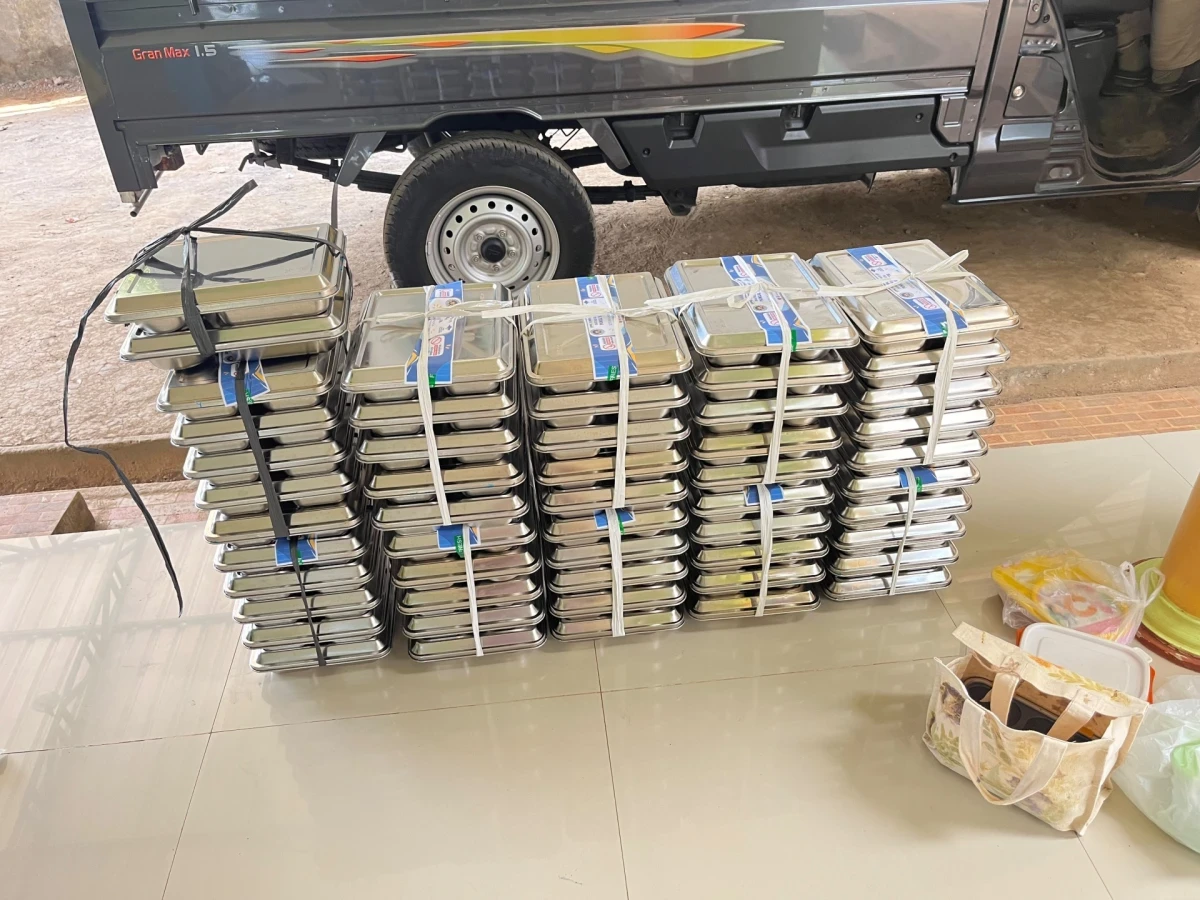MAKANAN BERGIZI GRATIS