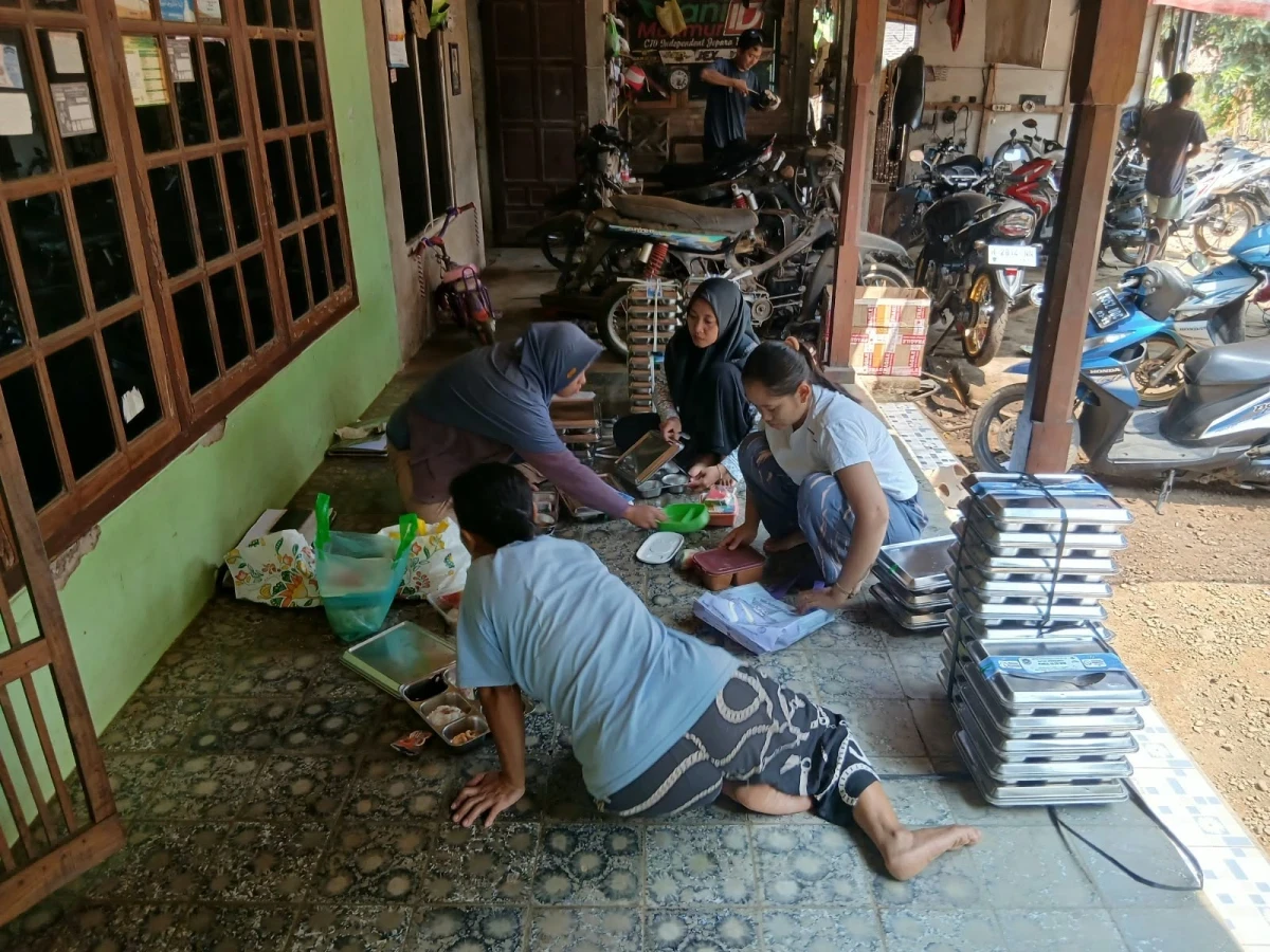 MAKANAN BERGIZI GRATIS