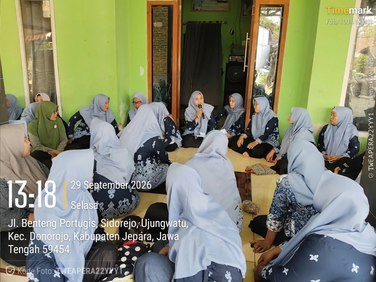 SOSIALISASI JINGLE PAAREDI DI KLP.PKK RT 01 RW 02 DUKUH SIDOREJO