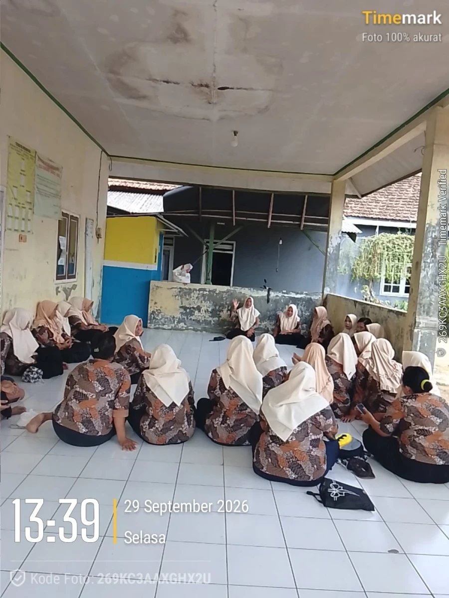 SOSIALISASI JINGLE PAAREDI DI RT 04 RW 03 DUKUH GROBOGAN