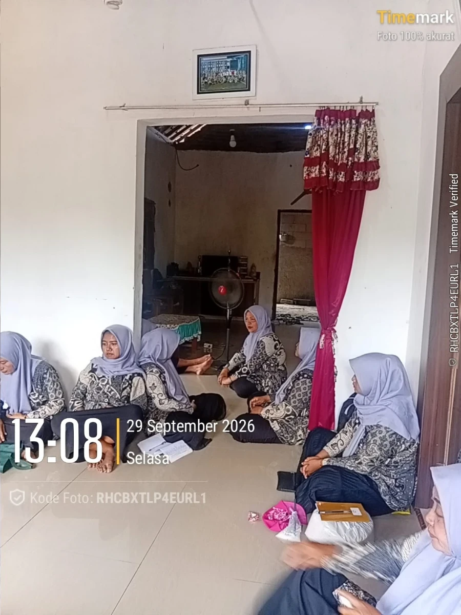 SOSIALISASI JINGLE PAAREDI DI RT 02 RW 02 DUKUH SIDOREJO