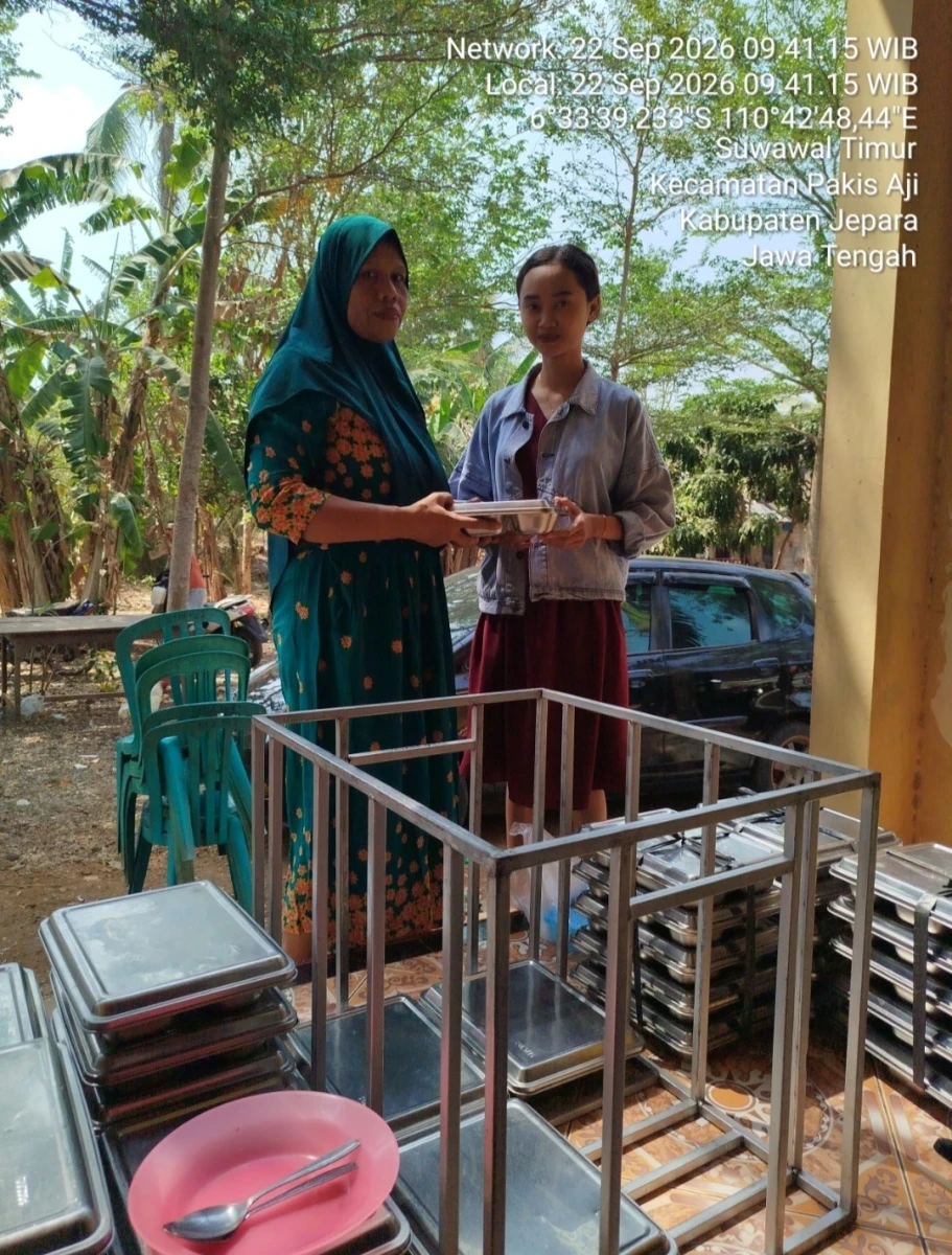 Kegiatan Pembagian Makanan Bergizi Gratis (MBG) Posyandu Sari Mulyo 4 di Dk Tegal Rejo RT 03 RW 03 Desa Suwawal Tmur