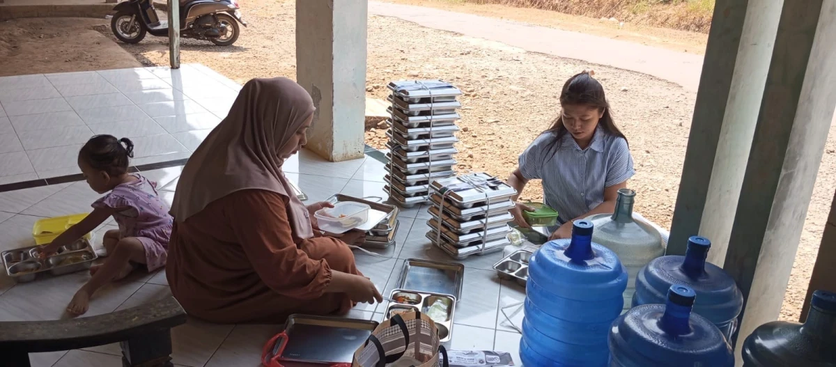 MAKANAN BERGIZI GRATIS