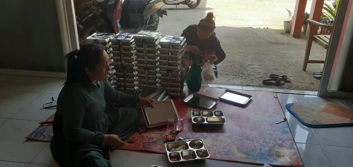MAKANAN BERGIZI GRATIS