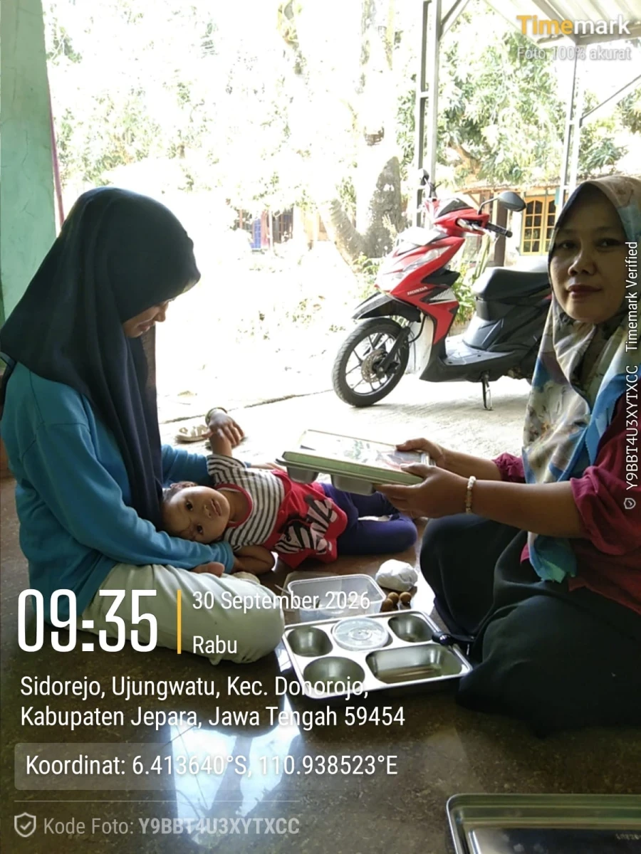 PENDISTRIBUSIAN MAKANAN BERGIZI GRATIS (MBG) DI POS 01 RW 02 SIDOREJO